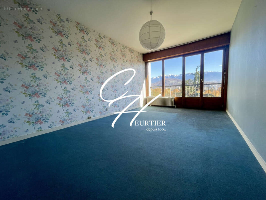 Appartement à ECHIROLLES