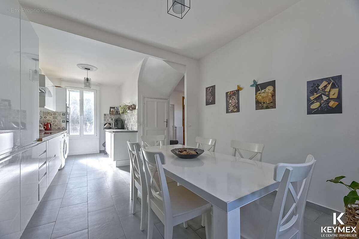 Maison à MONTMORENCY