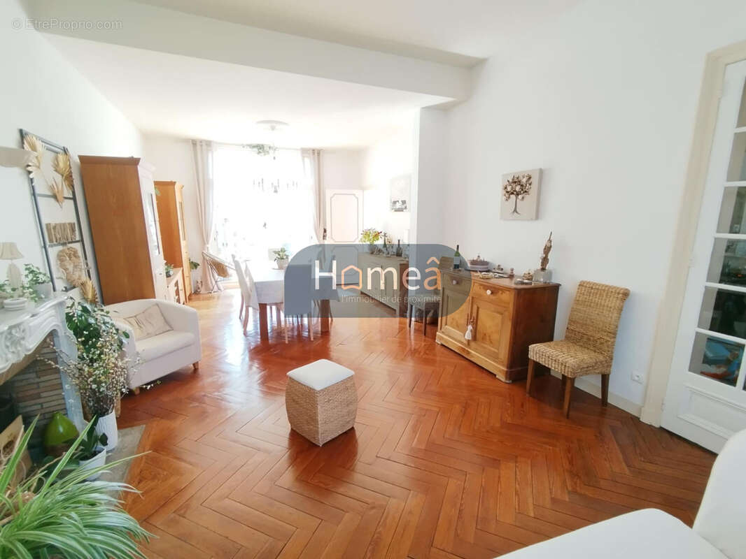 Propriété d'exception 5 chambres au cœur d'Yvetot ! - photo 7