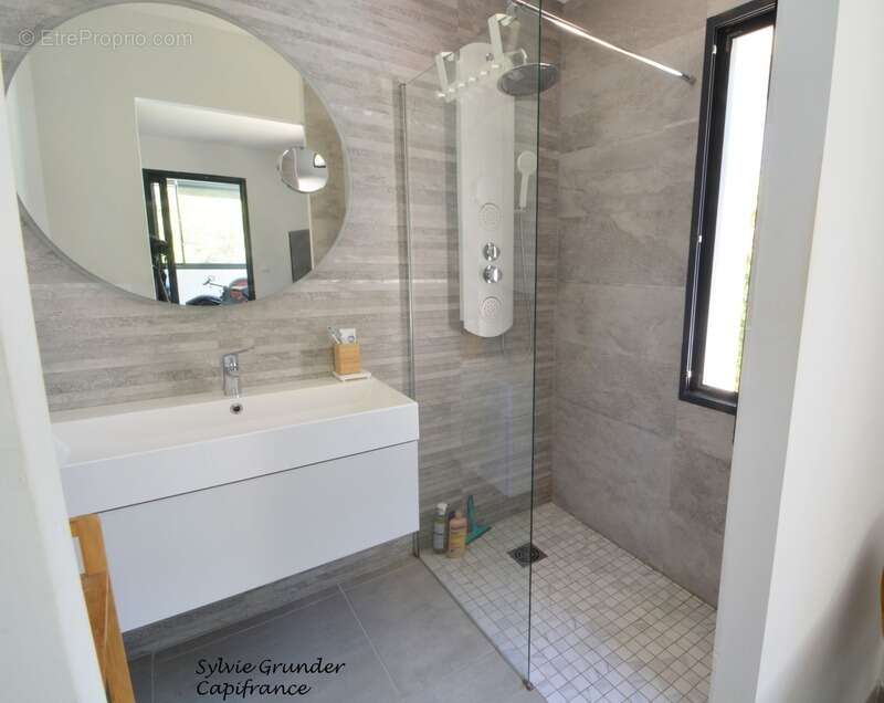 Maison à vendre contemporaine 6 pièces 4 chambres Salon de Provence - photo 9