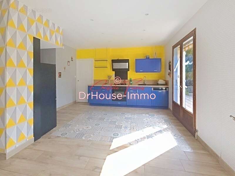 Maison à LOUVIGNE-DU-DESERT