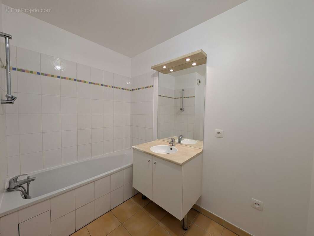 Appartement à SAINT-CYR-L'ECOLE