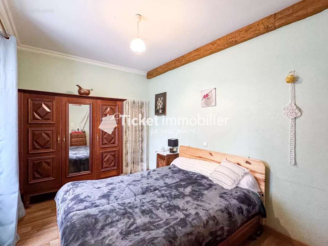 Maison à CANIAC-DU-CAUSSE