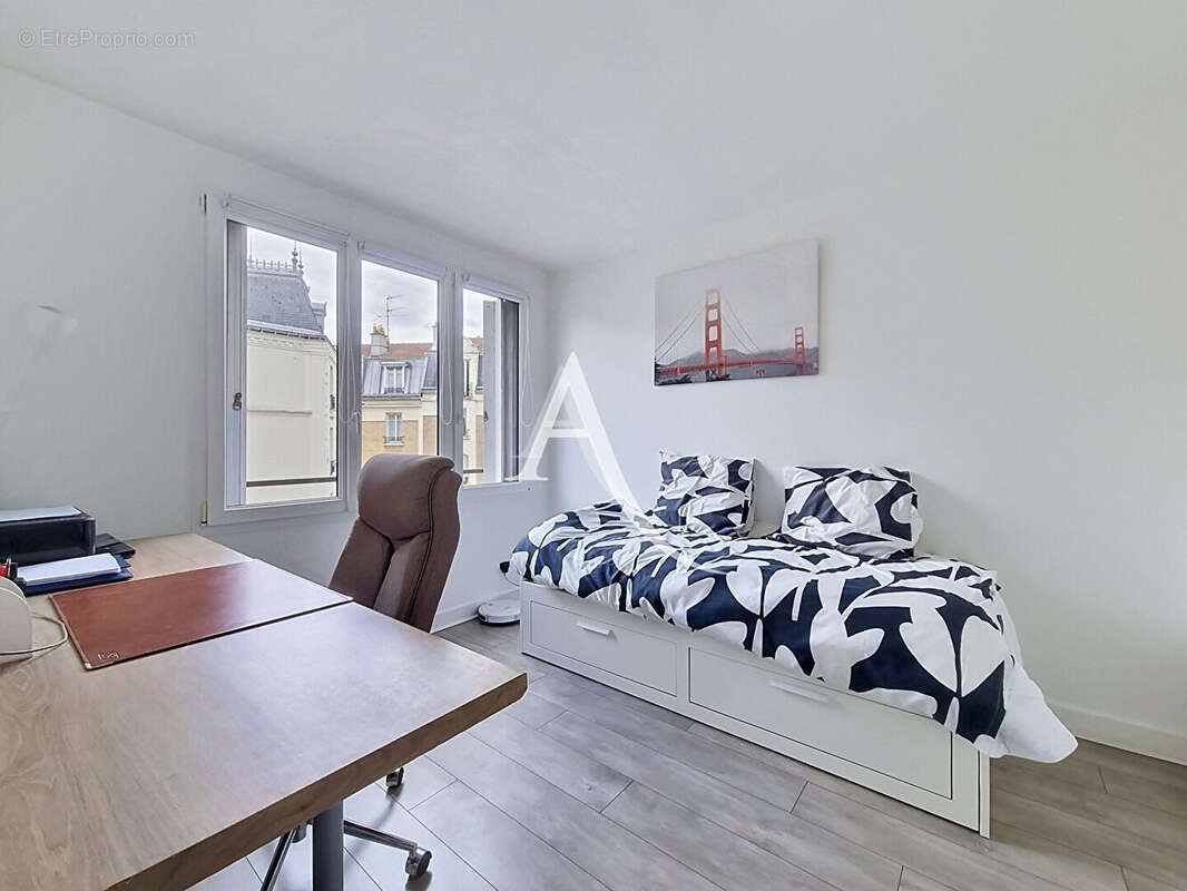 Appartement à PARIS-20E