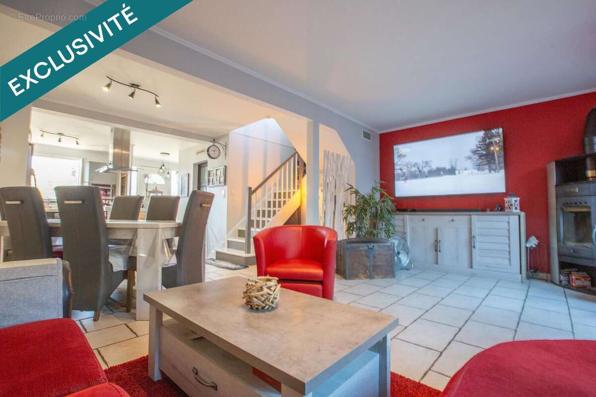 Photo 5 - Maison à LE MESNIL-SAINT-DENIS