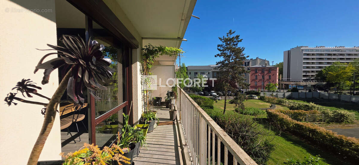 Appartement à SAINT-DENIS