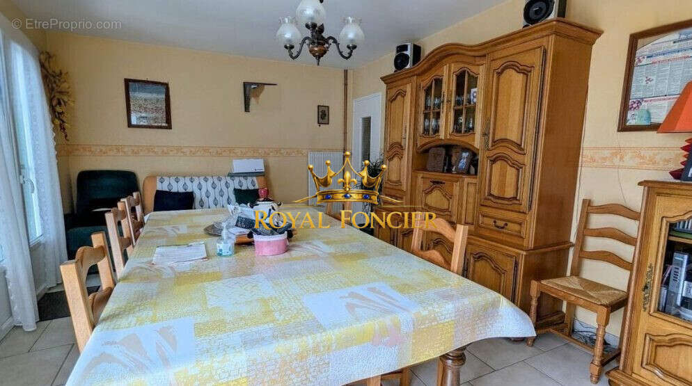 Maison à NAINTRE