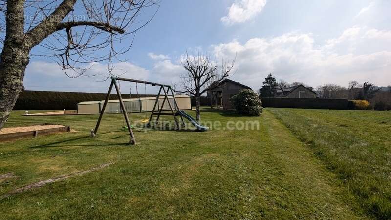 Maison à SAINT-MESMIN