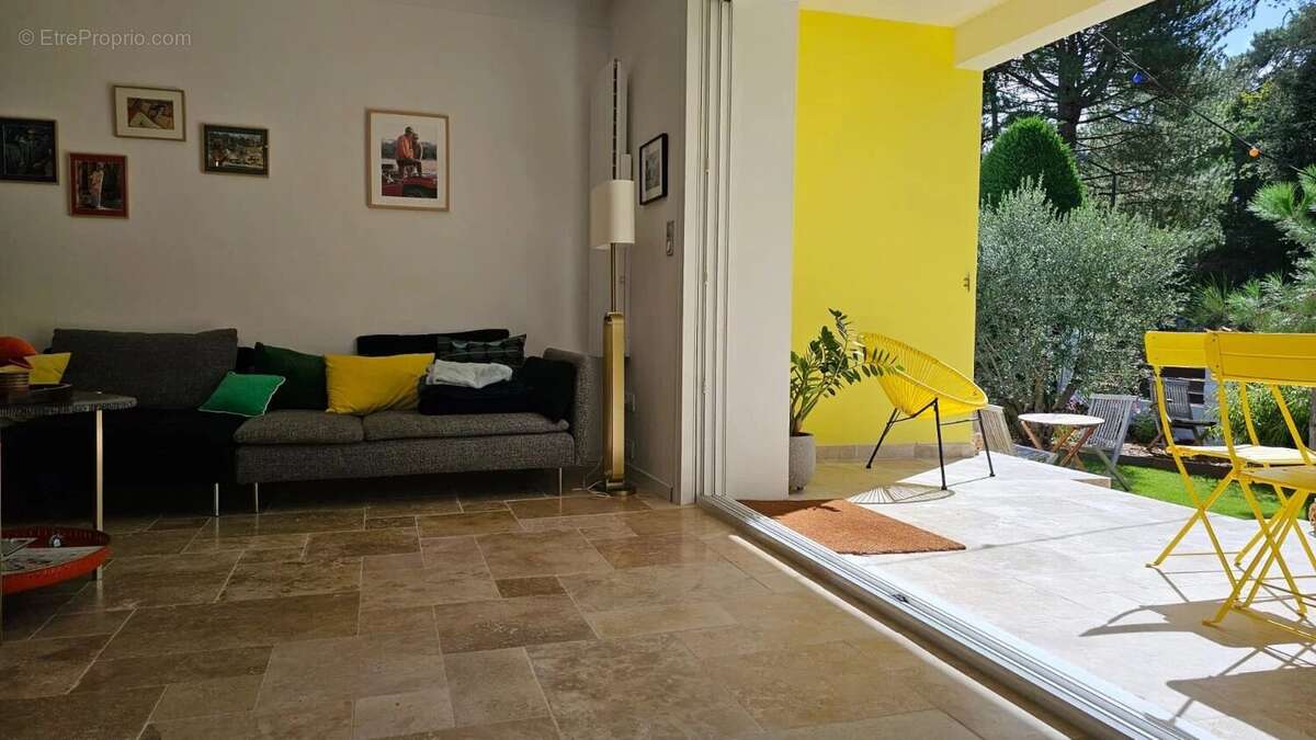 Maison à SAINT-GEORGES-DE-DIDONNE