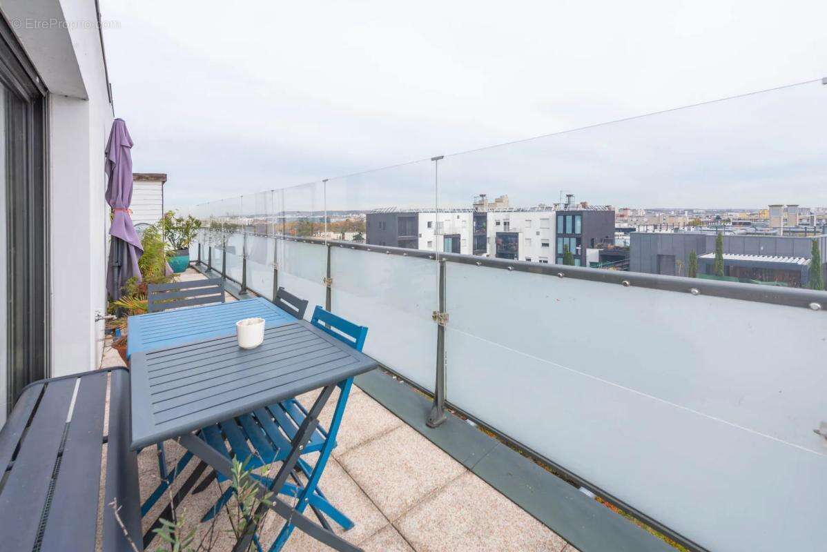 Appartement à COLOMBES