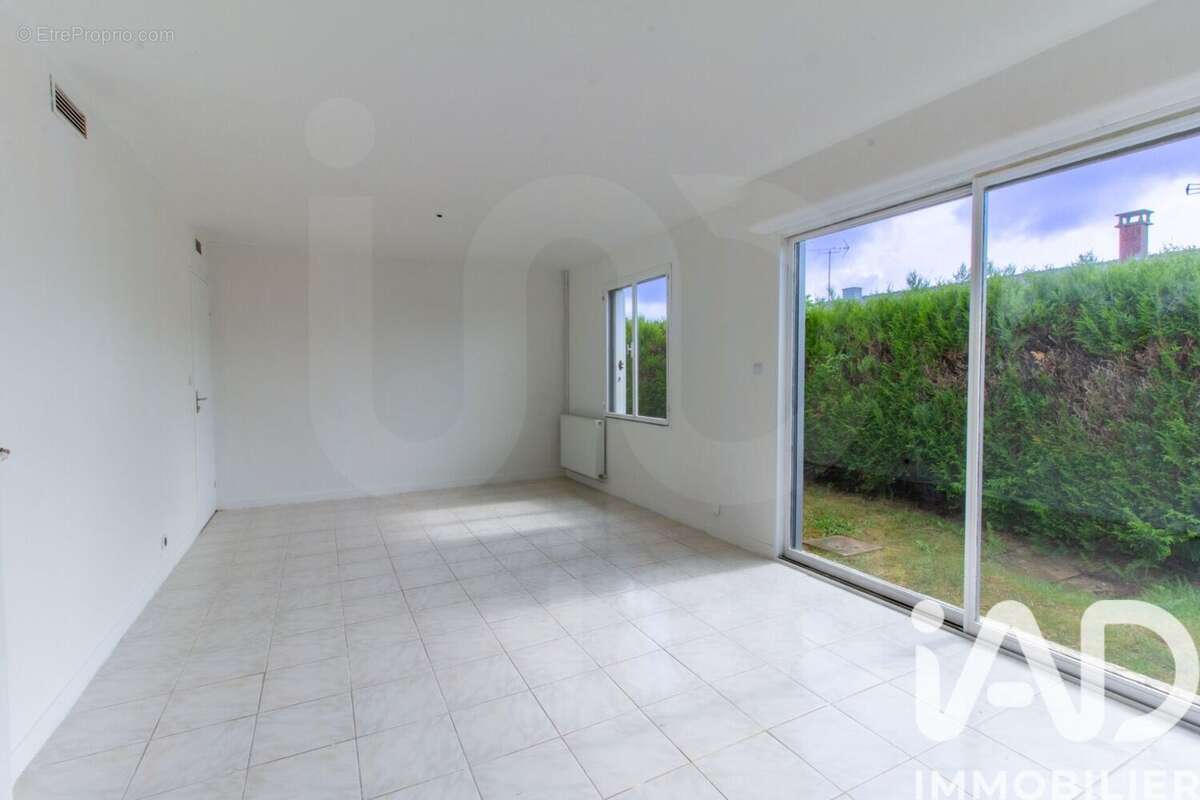 Photo 3 - Maison à NEUILLY-SOUS-CLERMONT