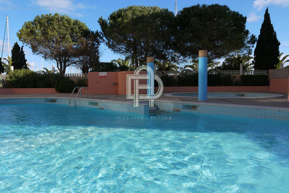 Appartement T2 + loggia 31m2 surface utile - Rive droite - photo 2
