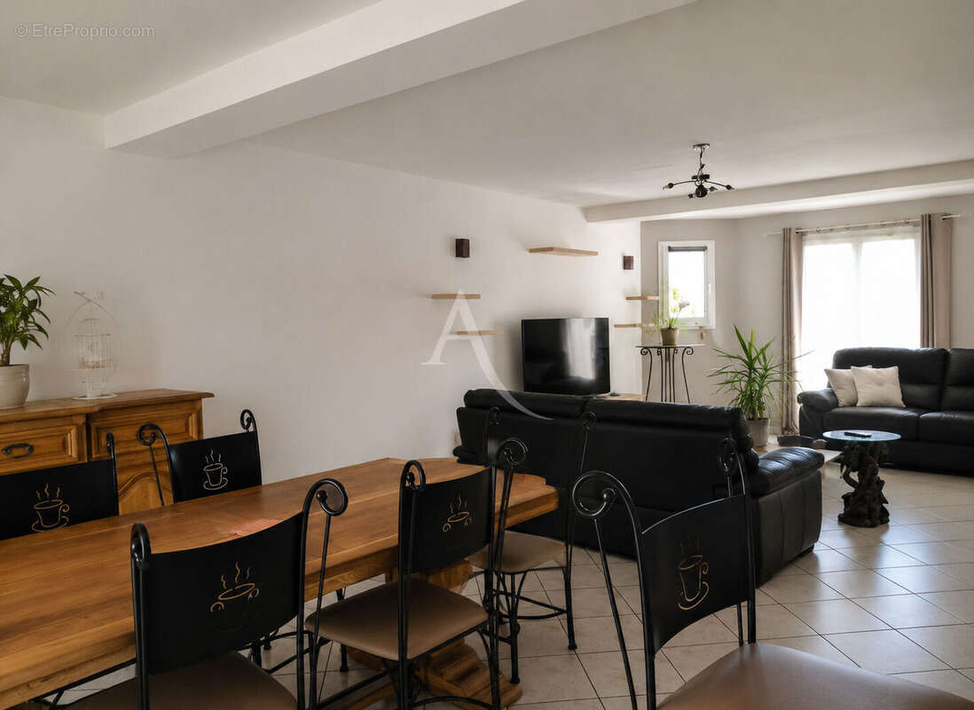 Maison à ARMENTIERES-EN-BRIE