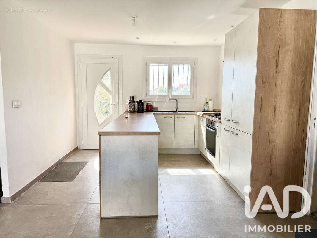 Maison 96 m² à Le Muy  - photo 5