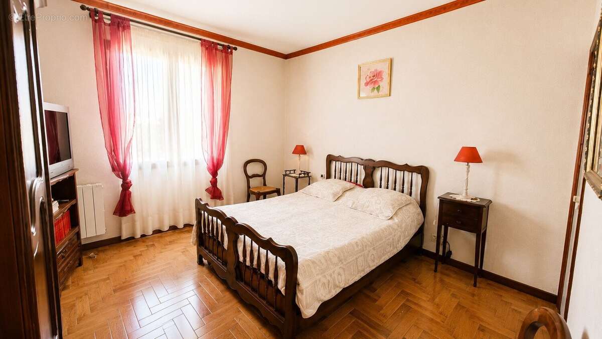 Maison à MAZERES