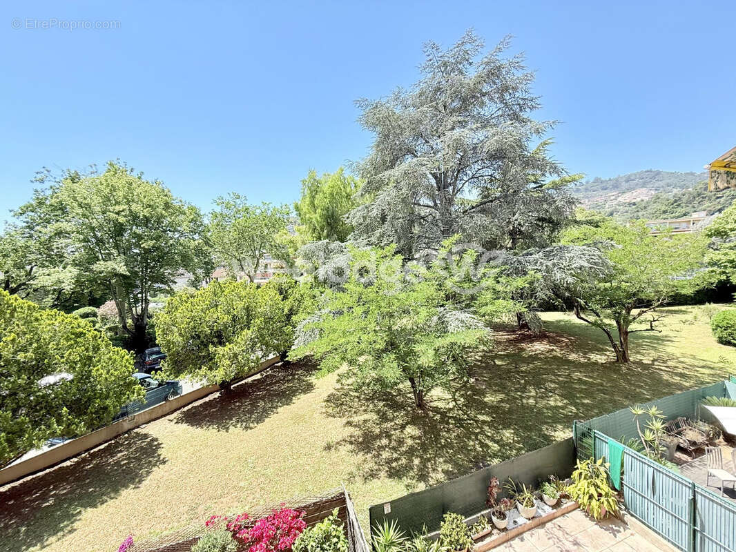 Appartement à MANDELIEU-LA-NAPOULE