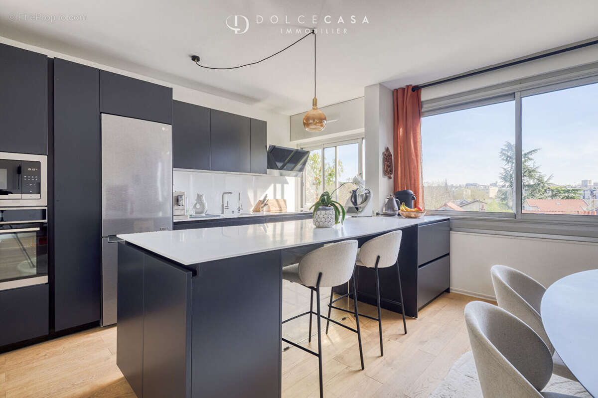 Appartement à LE PERREUX-SUR-MARNE