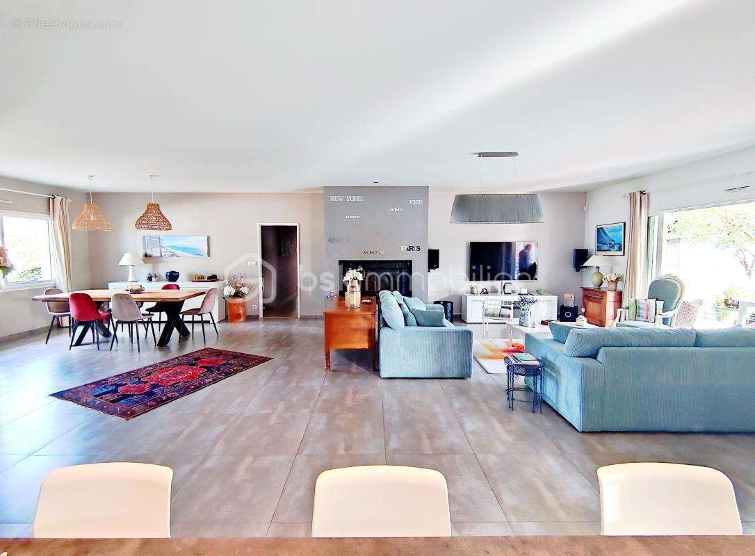 Maison à MIOS