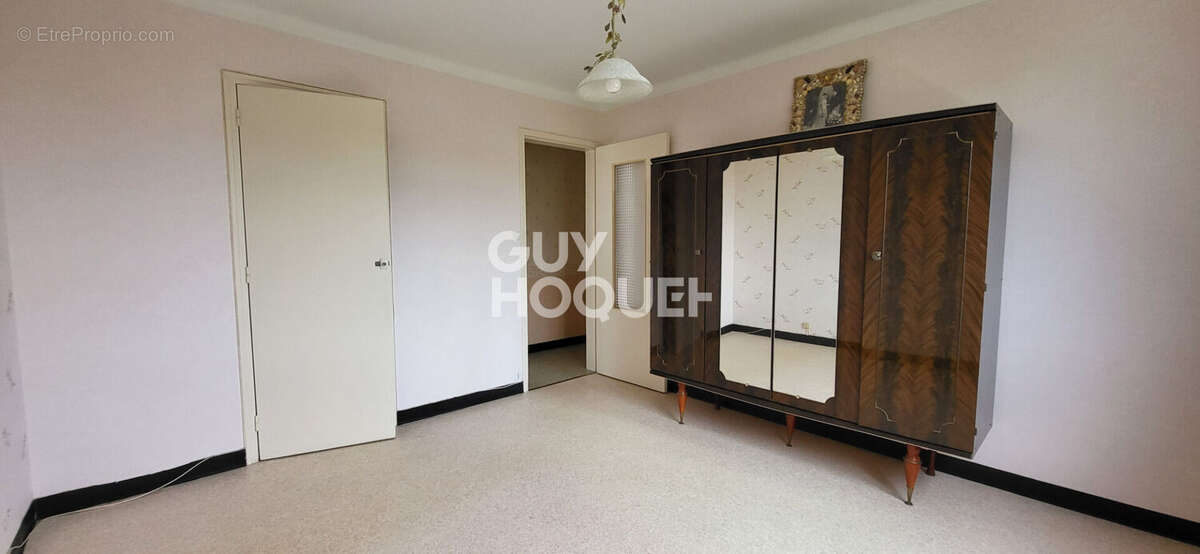 Maison à LOCQUELTAS