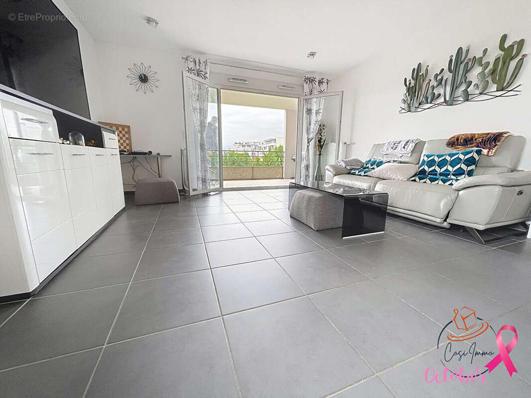 Appartement à SAINT-GENIS-POUILLY