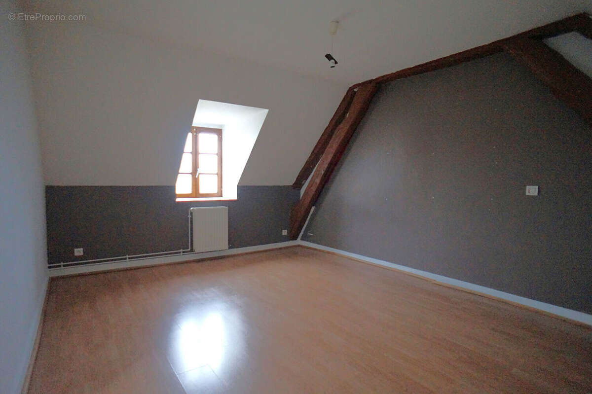 Maison à CHAMPVALLON