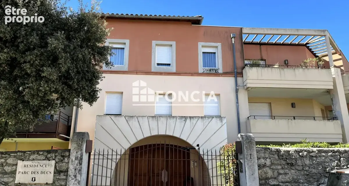 Uzès- Appartement 40 m2 dans résidence de Standing avec piscine - Idéal Investisseur - photo 4