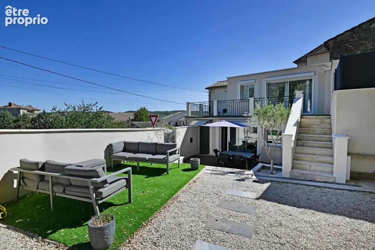 Maison de 5 pièces de 104 m² à Saint-Julien-les-Rosiers - photo 21