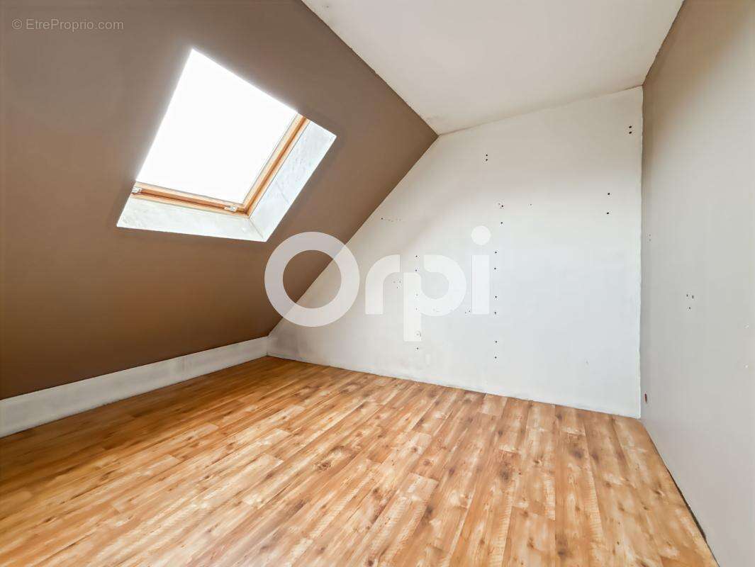 Maison à SAINT-MARTIN-BOULOGNE