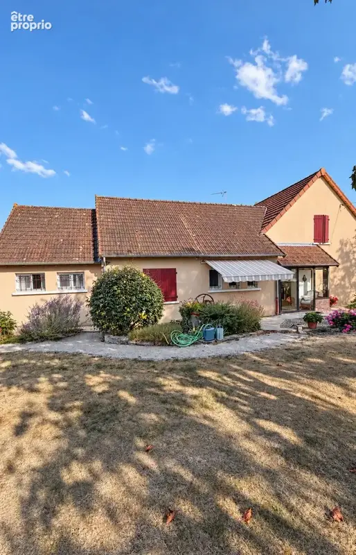 Photo Maison à Garnat-Sur-Engievre au prix de 279 000€