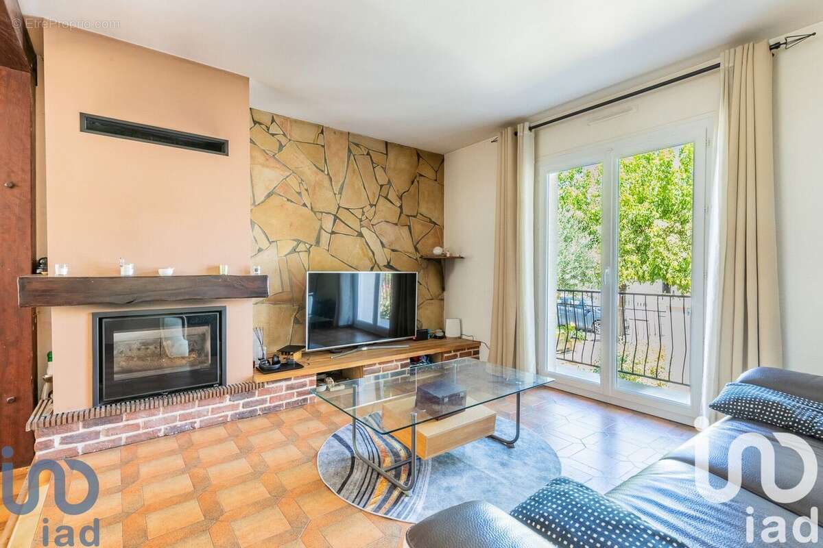 Photo 4 - Maison à VIRY-CHATILLON