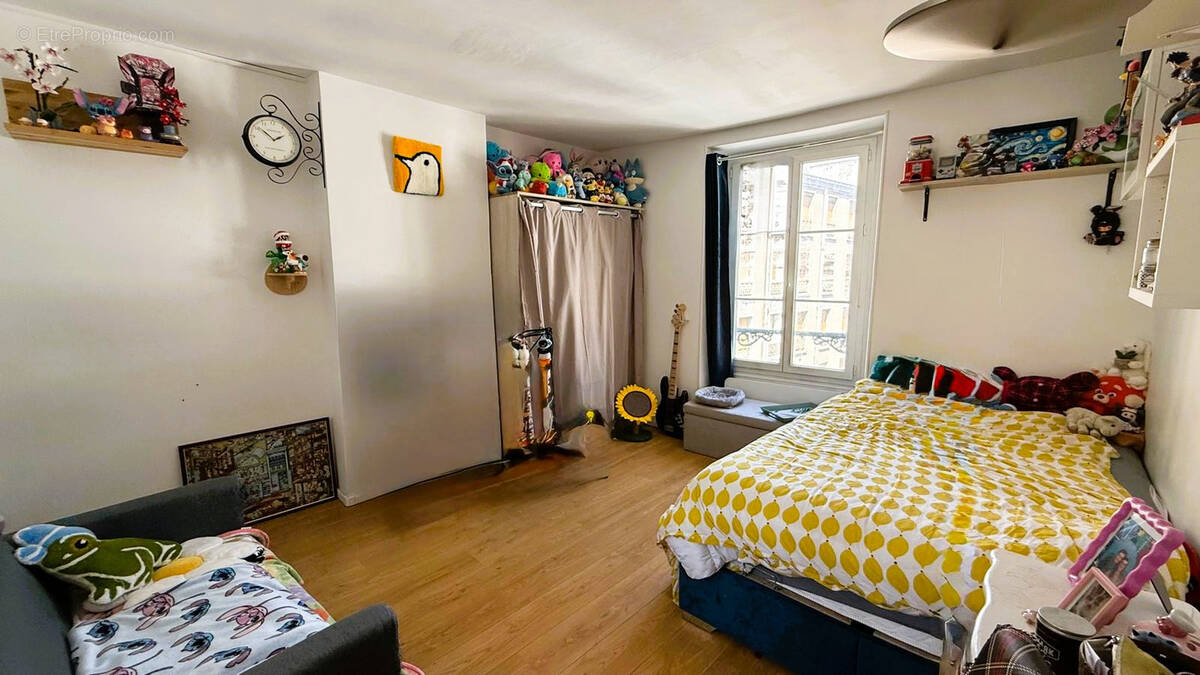 Appartement à PARIS-11E
