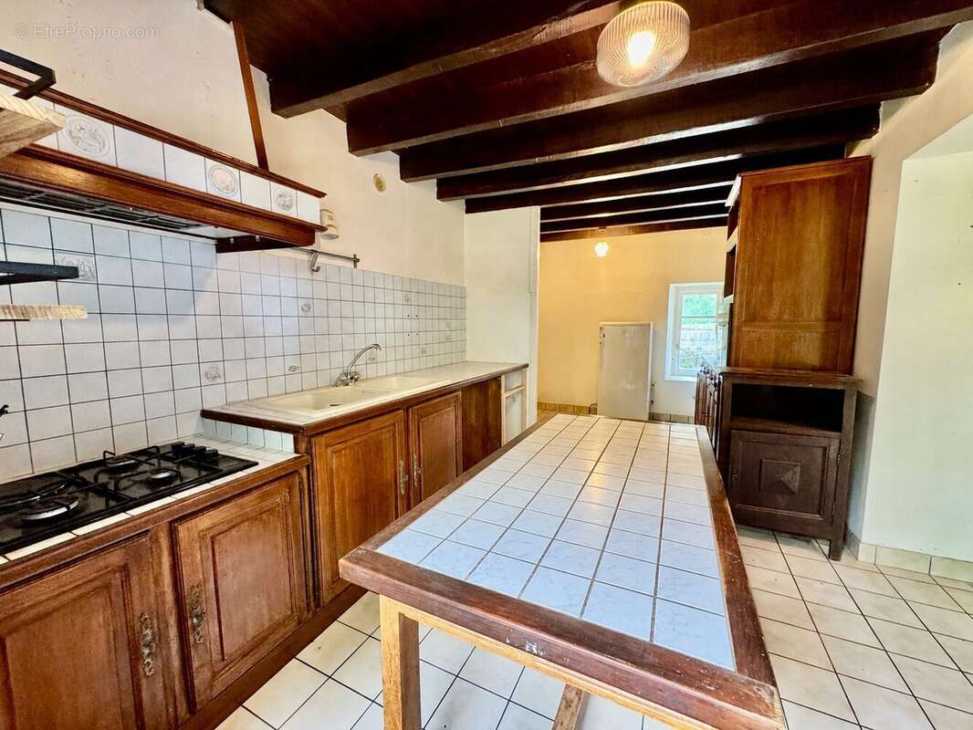 Maison à SAINT-GERVAIS-D'AUVERGNE