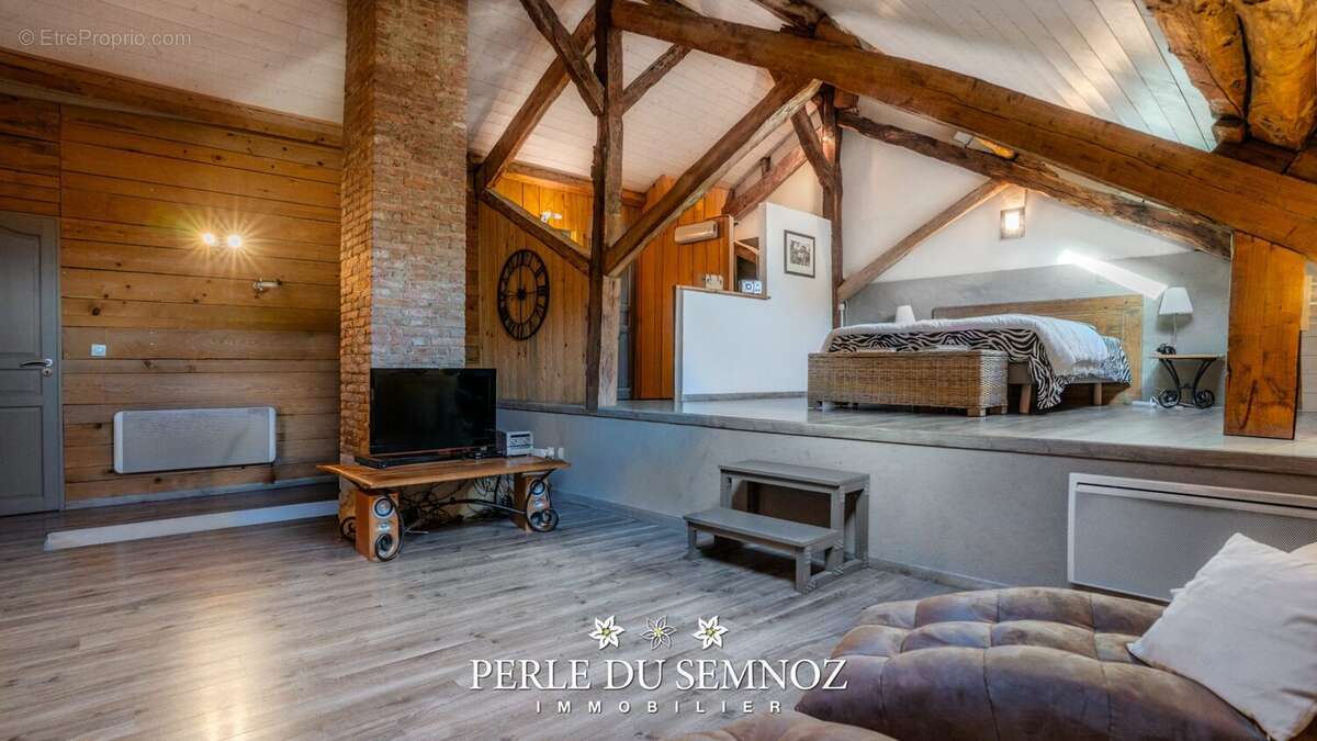 Maison à ALBY-SUR-CHERAN