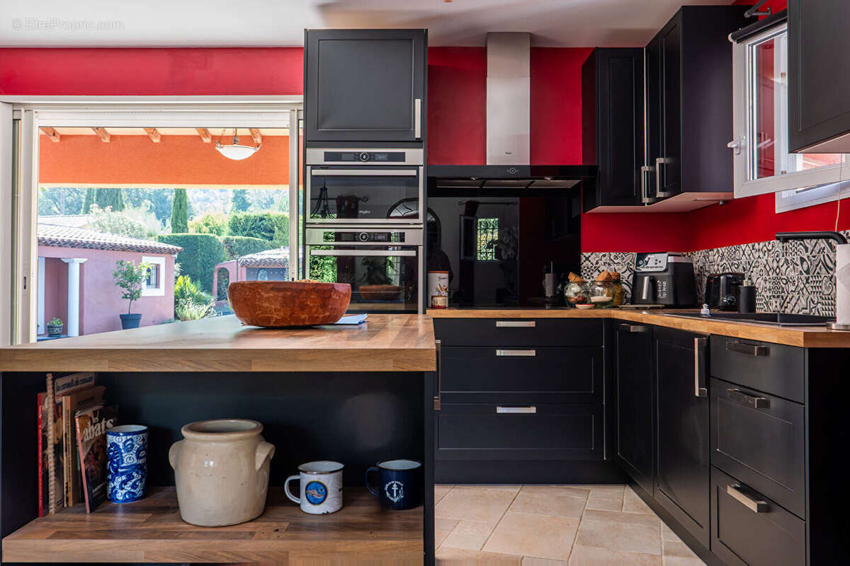 NEOULES Maison 5 pièces avec piscine et studio indépendant au calme absolu - photo 10