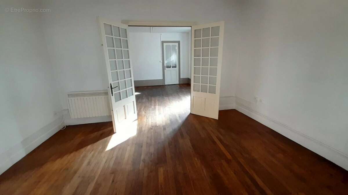 Appartement à MONTMERLE-SUR-SAONE