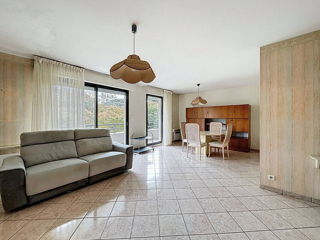 Appartement à CHATILLON