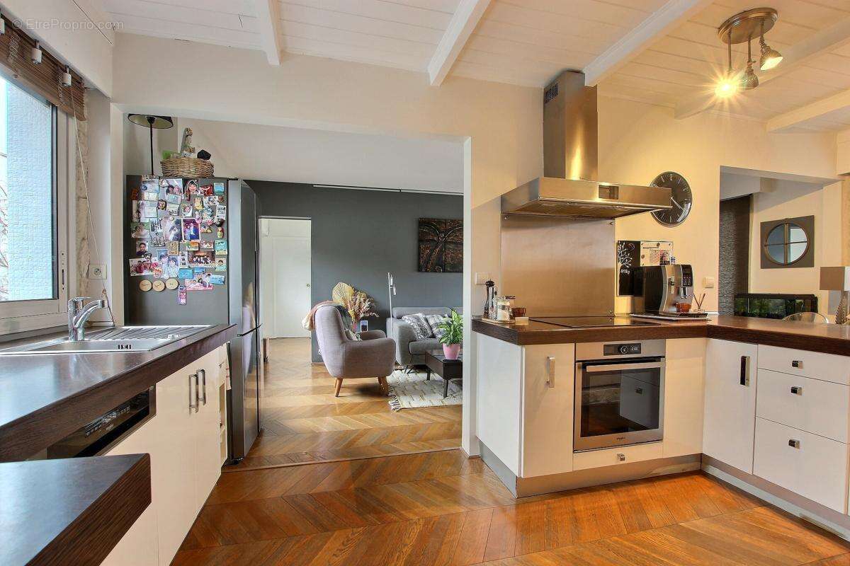 Appartement à COLOMBES