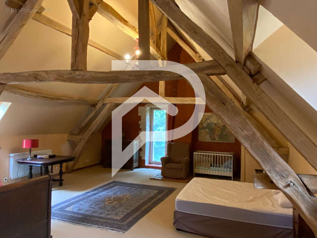 Maison à BEAUMONT-SARDOLLES