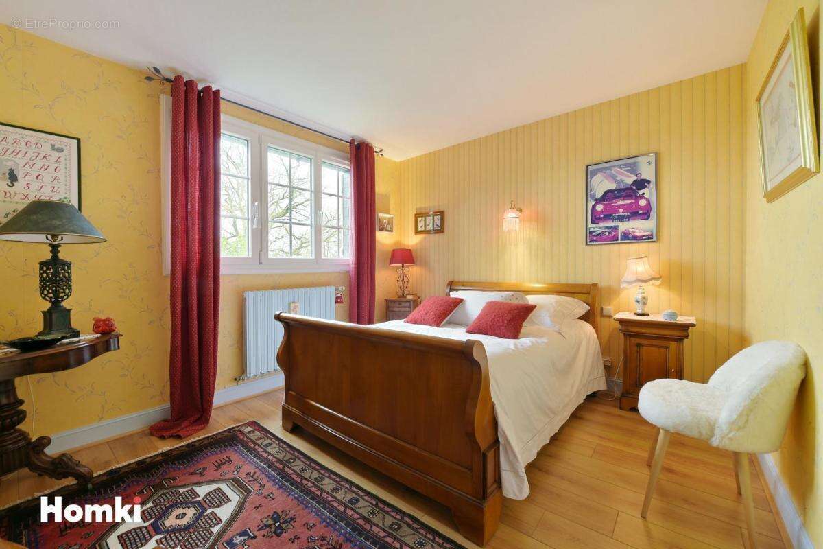 Maison à MAYENNE