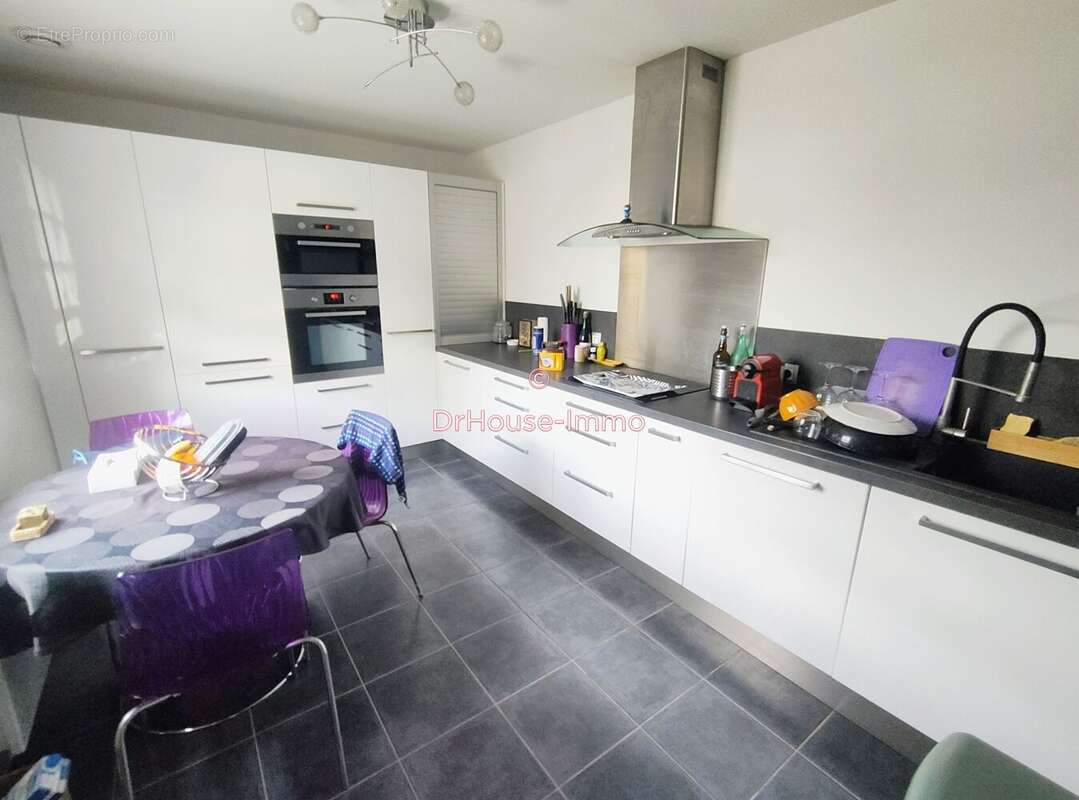 Maison à LA CHAPELLE-EN-SERVAL