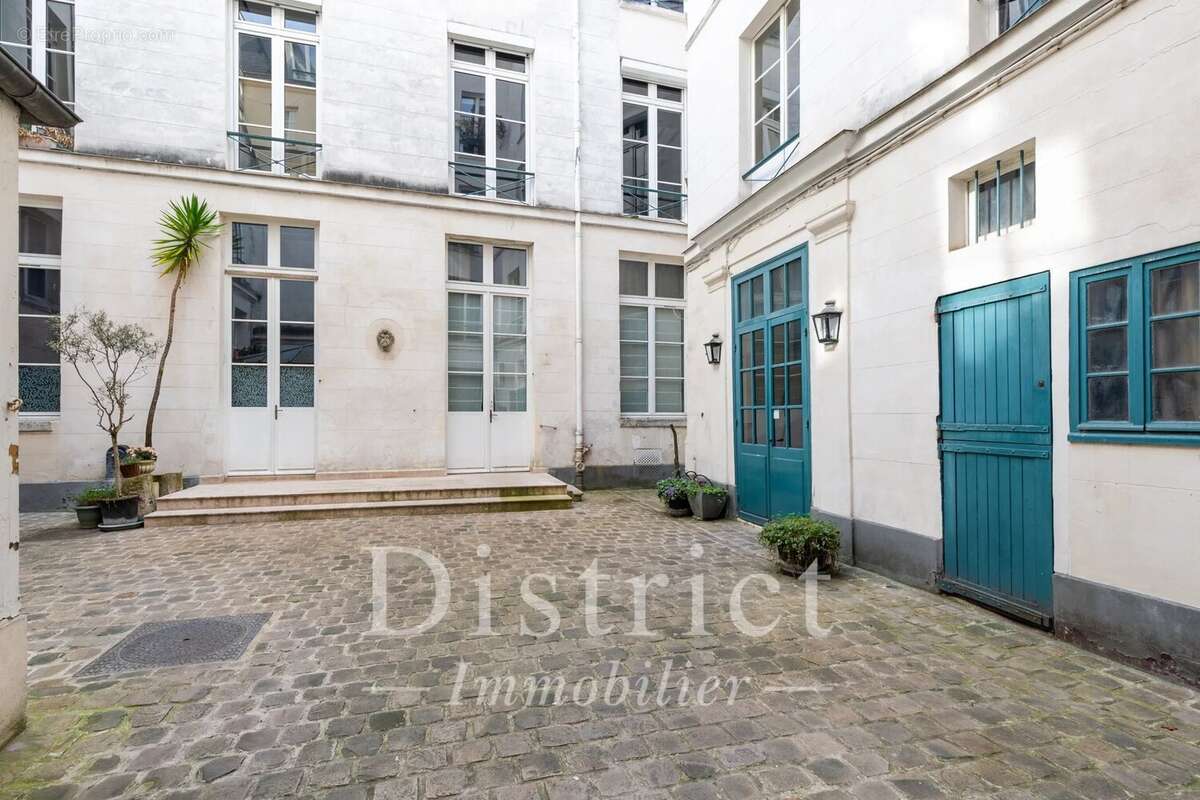 Appartement à PARIS-4E