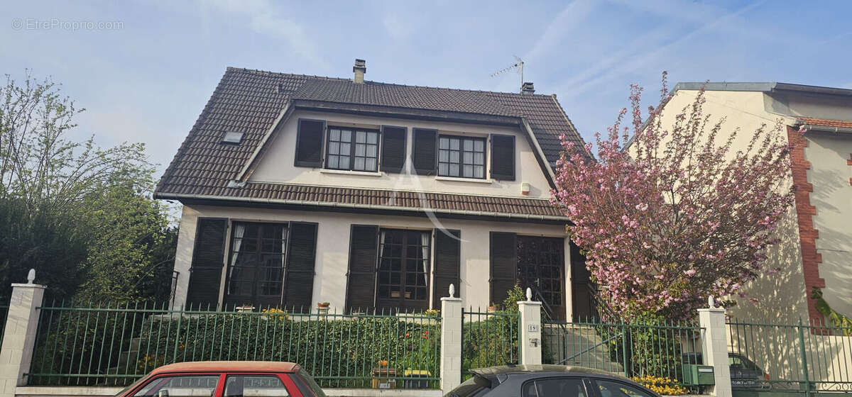 Maison à VITRY-SUR-SEINE