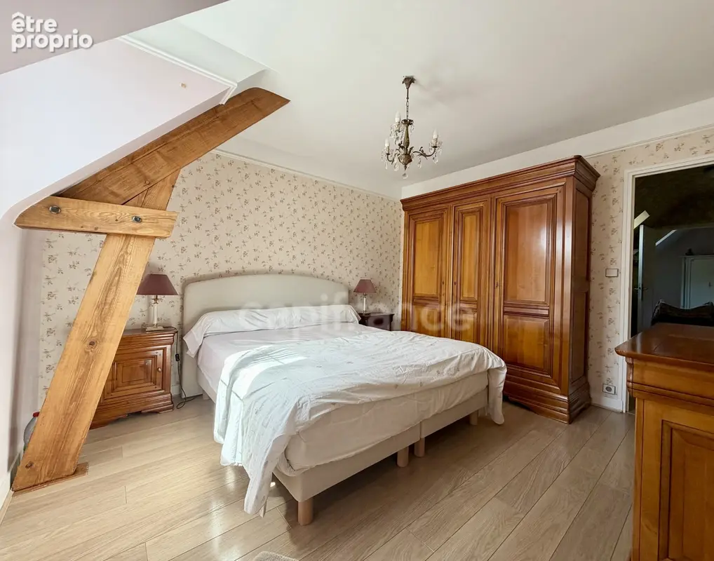 Maison familiale de 131 m² à vendre à Cergy Village – 3 chambres, bureau, jardin et garage - photo 16