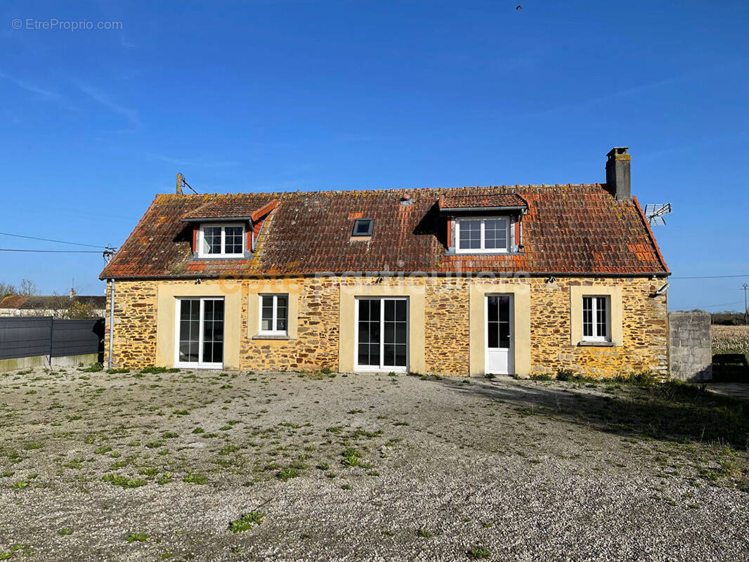 Maison à SAINT-MARCOUF
