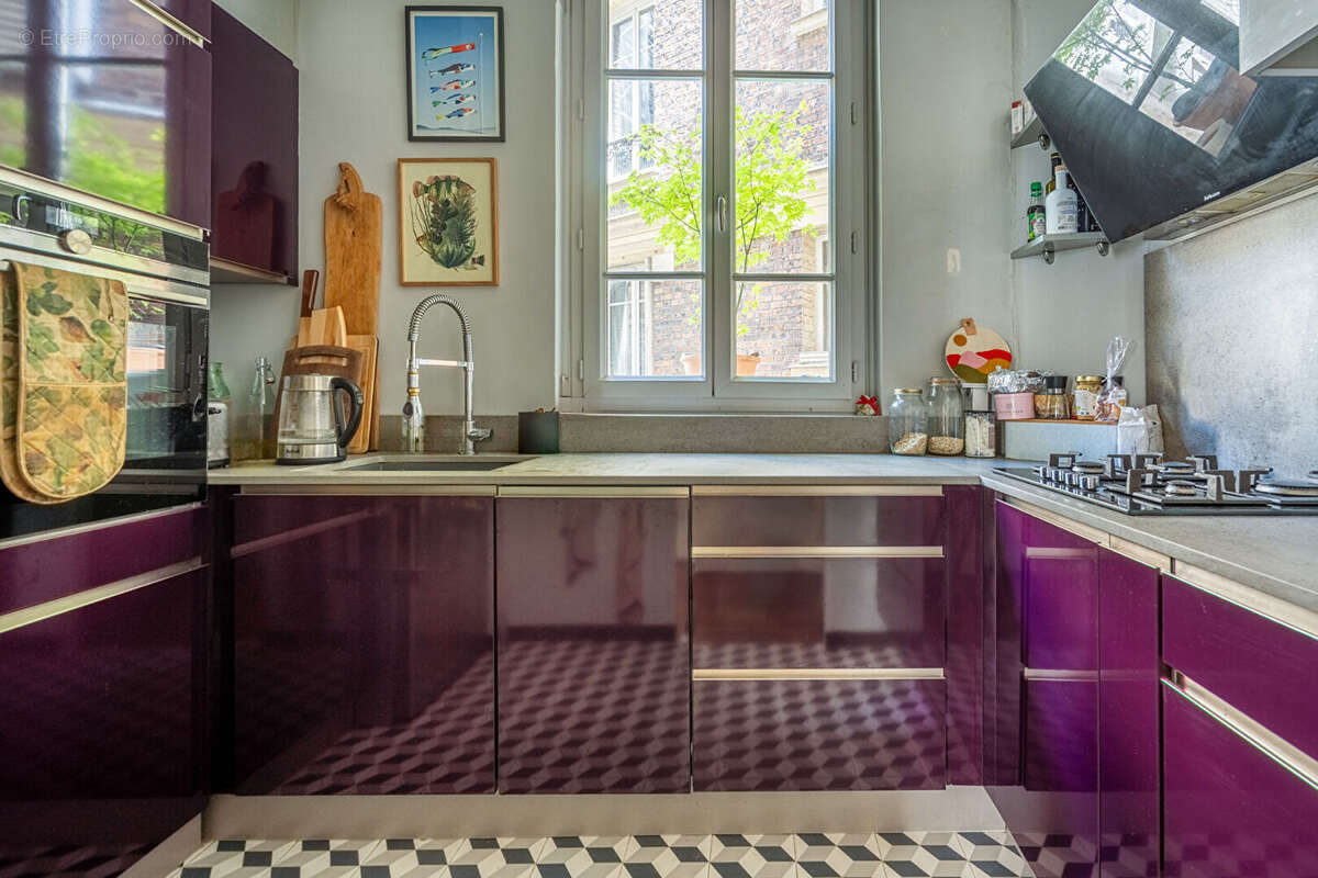 Appartement à PARIS-11E