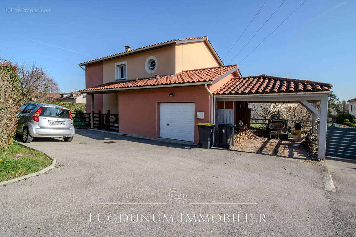 Maison à MIRIBEL