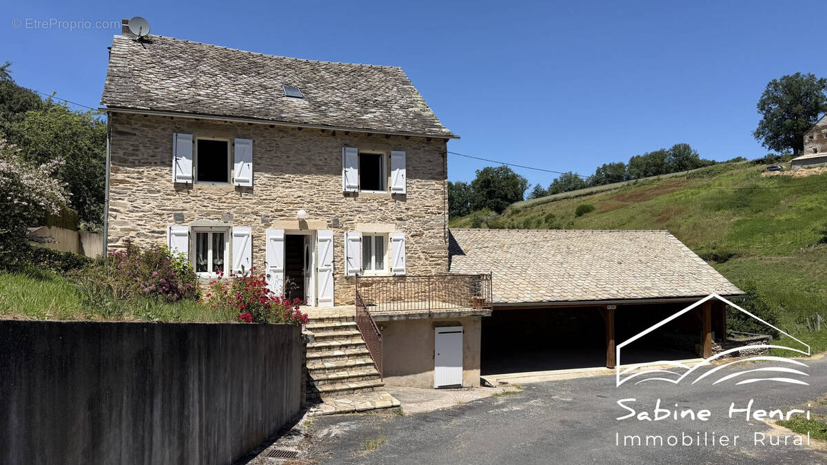 Maison à QUINS