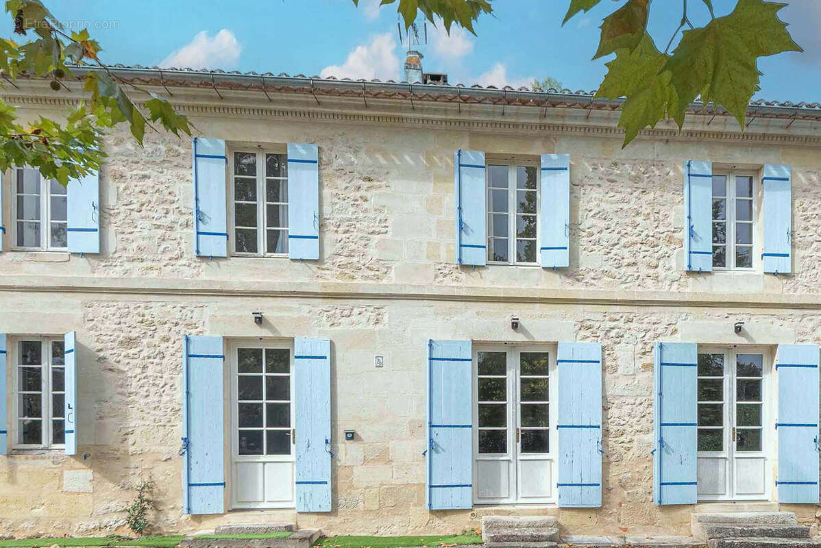 Maison à CAMBLANES-ET-MEYNAC
