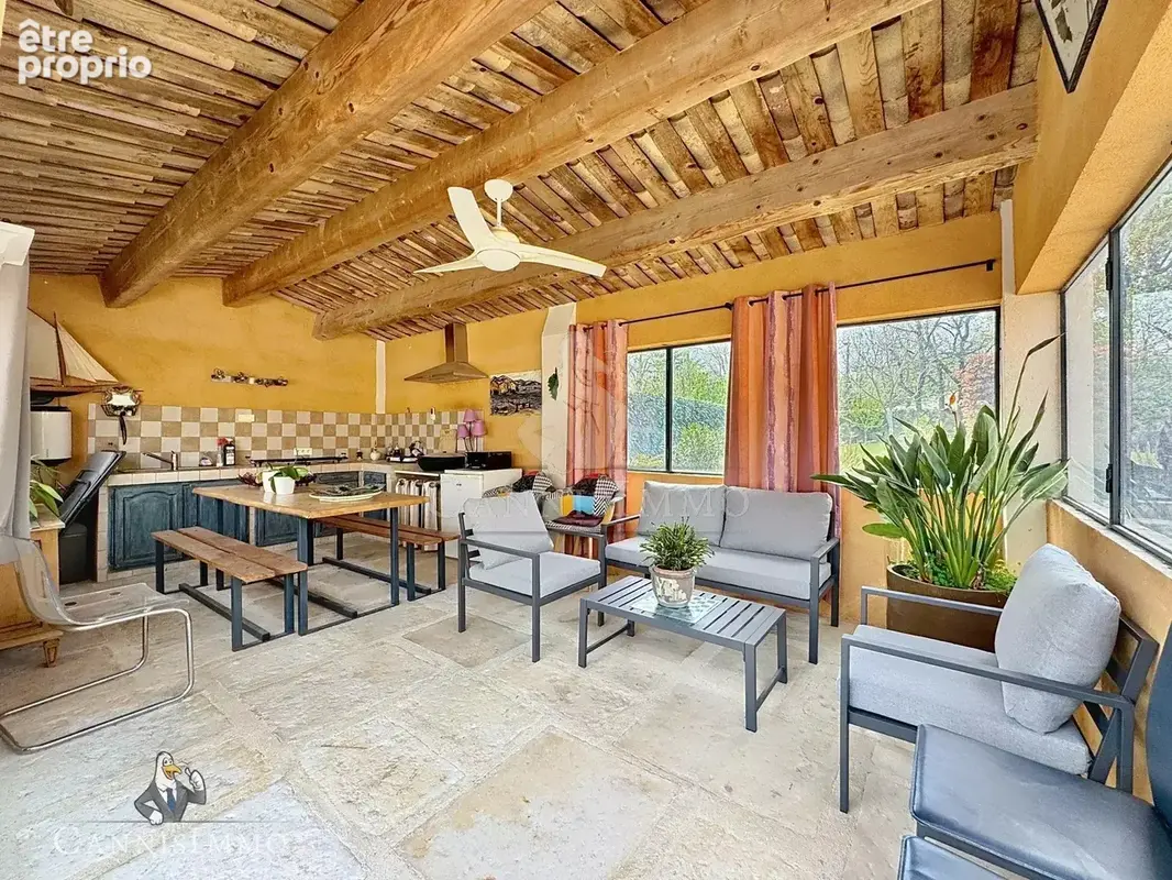 Saint cezaire residentiel  propriete plain-pied 7 pieces 203m2+2500m2 terrain plat+piscine pool house expo sud - photo 13