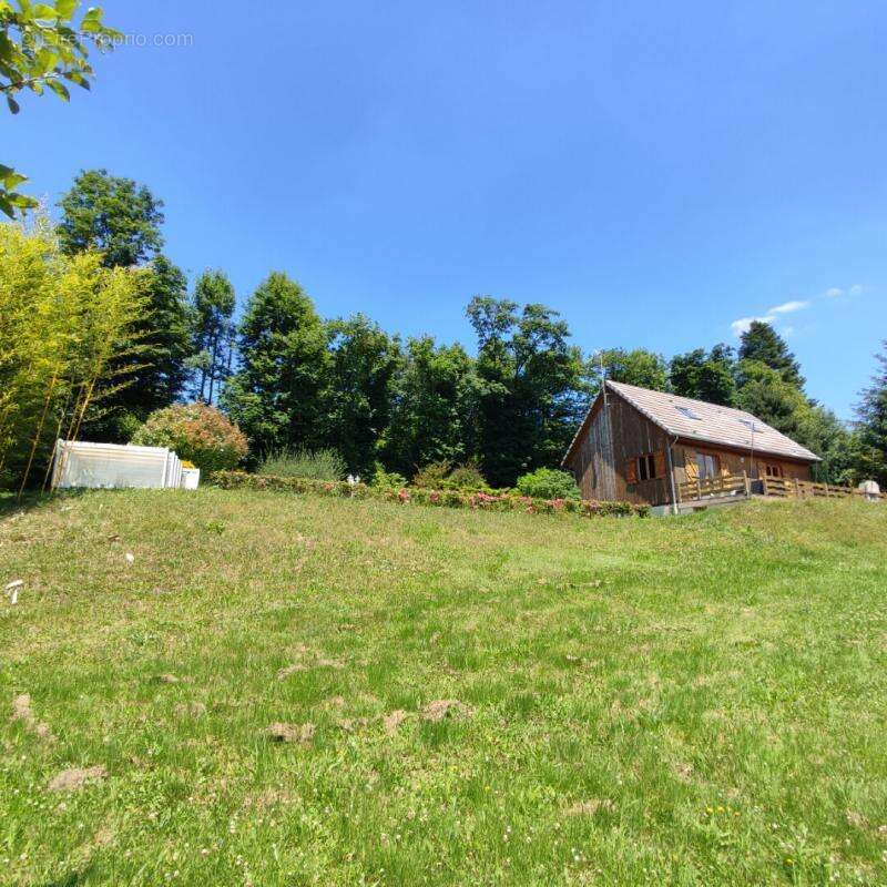 Maison à OUROUX-EN-MORVAN